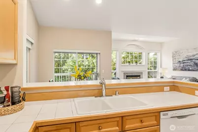 18555 NE 57th Street #18555, Redmond, WA 98052 - Photo 13