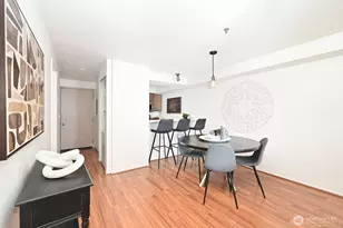 530 Melrose Ave E, Seattle, WA 98102 - Photo 11
