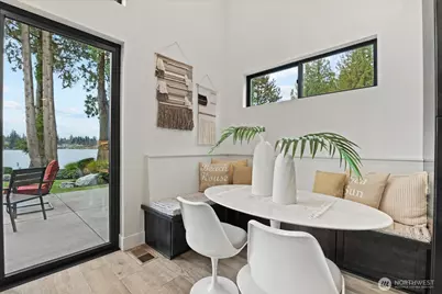 6360 S Island Drive E, Bonney Lake, WA 98391 - Photo 11