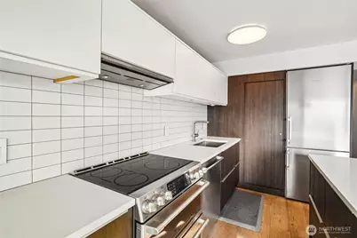 505 Belmont Avenue E #1002, Seattle, WA 98102 - Photo 9