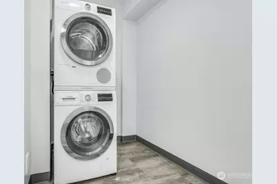 505 Belmont Avenue E #1002, Seattle, WA 98102 - Photo 13