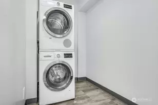 505 Belmont Ave E, Seattle, WA 98102 - Photo 13