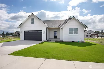321 W 4th Street, Everson, WA 98247 - Photo 1