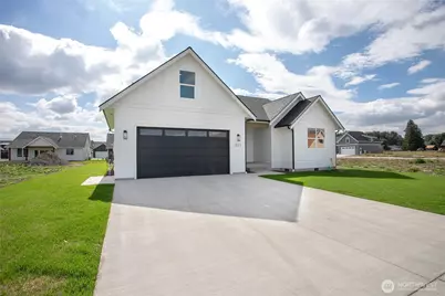 321 W 4th Street, Everson, WA 98247 - Photo 3