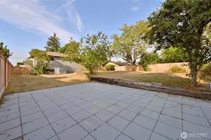 1012 E Laurel St, Kent, WA 98030 - Photo 37