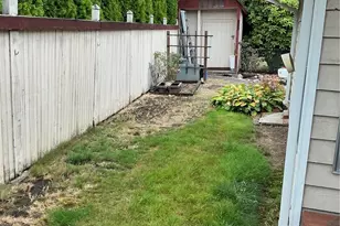 20531 S Danvers Rd, Lynnwood, WA 98036 - Photo 25