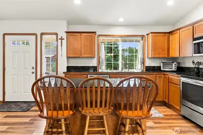 2607 Brookdale Road E, Tacoma, WA 98445 - Photo 9