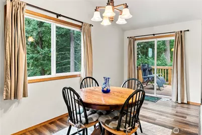2607 Brookdale Road E, Tacoma, WA 98445 - Photo 11