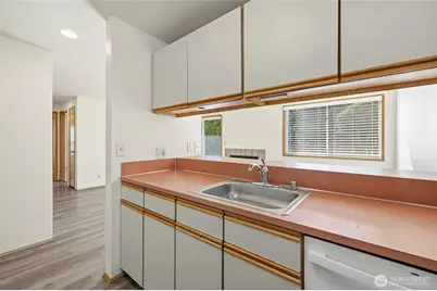 5911 SW Admiral Way, Seattle, WA 98116 - Photo 9