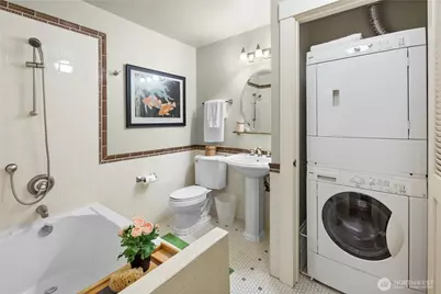 1216 1st Avenue W #103, Seattle, WA 98119 - Photo 15