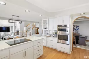 11812 Marine View Dr, Edmonds, WA 98026 - Photo 15