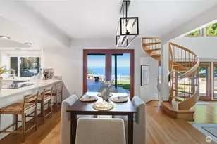 11812 Marine View Dr, Edmonds, WA 98026 - Photo 17