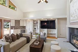 11812 Marine View Dr, Edmonds, WA 98026 - Photo 9
