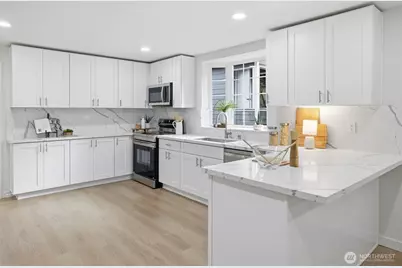 9812 59th Avenue S, Seattle, WA 98118 - Photo 7