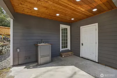 9812 59th Avenue S, Seattle, WA 98118 - Photo 23