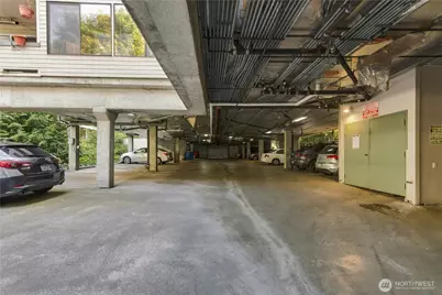 211 Summit Avenue E #108, Seattle, WA 98102 - Photo 21