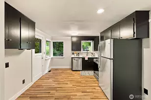 4512 SW Director Pl, Seattle, WA 98136 - Photo 11