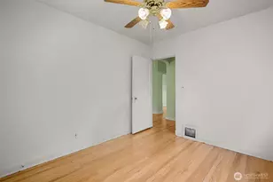 7710 Bagley Ave N, Seattle, WA 98103 - Photo 35