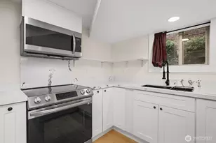 7710 Bagley Ave N, Seattle, WA 98103 - Photo 21