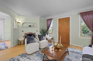 7710 Bagley Ave N, Seattle, WA 98103 - Photo 5