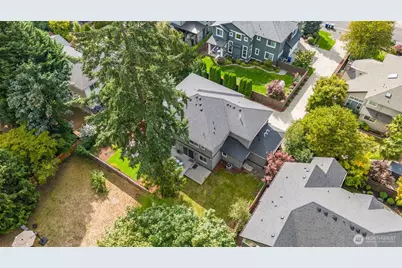 3240 112th Avenue SE, Bellevue, WA 98004 - Photo 35