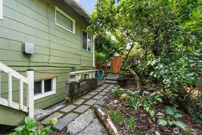 1923 15th Avenue S, Seattle, WA 98144 - Photo 39