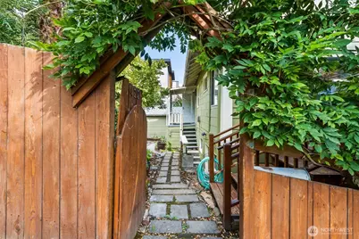 1923 15th Avenue S, Seattle, WA 98144 - Photo 3