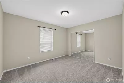 7825 Cortland Avenue SE, Snoqualmie, WA 98065 - Photo 17