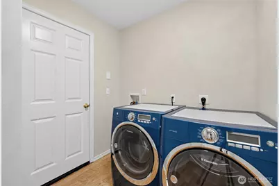7825 Cortland Avenue SE, Snoqualmie, WA 98065 - Photo 29