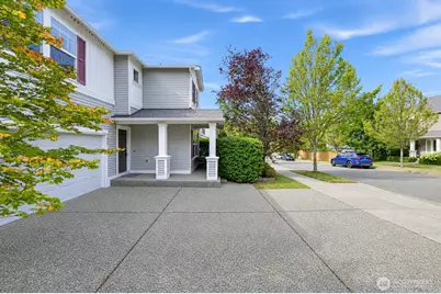 7825 Cortland Avenue SE, Snoqualmie, WA 98065 - Photo 3