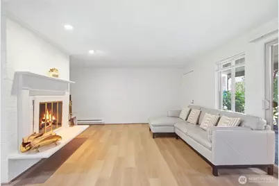 2326 49th Avenue SW, Seattle, WA 98116 - Photo 5