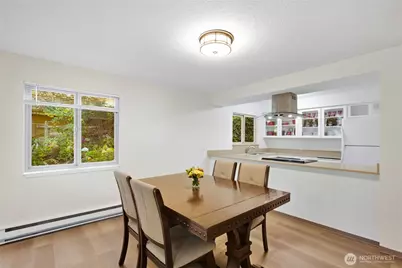2326 49th Avenue SW, Seattle, WA 98116 - Photo 9