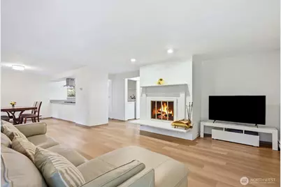 2326 49th Avenue SW, Seattle, WA 98116 - Photo 3