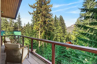 921 Snoqualmie Drive, Snoqualmie Pass, WA 98068 - Photo 5