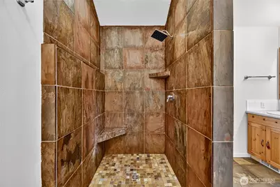 921 Snoqualmie Drive, Snoqualmie Pass, WA 98068 - Photo 7