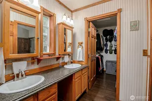34028 48th Ave E, Eatonville, WA 98328 - Photo 17