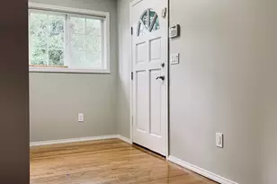 5721 180th St SW, Lynnwood, WA 97037 - Photo 5