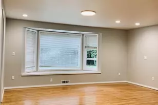 5721 180th St SW, Lynnwood, WA 97037 - Photo 9