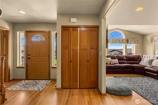 2403 NW Columbia Ave, East Wenatchee, WA 98802 - Photo 9