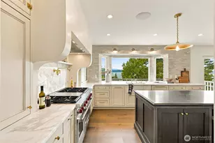 5157 NE Latimer Pl, Seattle, WA 98105 - Photo 11