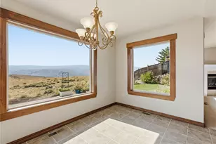 2304 Canyon Hills Dr, East Wenatchee, WA 98802 - Photo 11