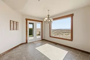 2304 Canyon Hills Dr, East Wenatchee, WA 98802 - Photo 9