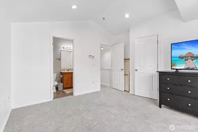 12333 28th Avenue NE #B, Seattle, WA 98125 - Photo 5