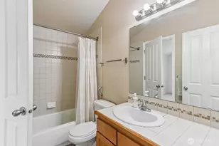 12333 28th Ave NE, Seattle, WA 98125 - Photo 9