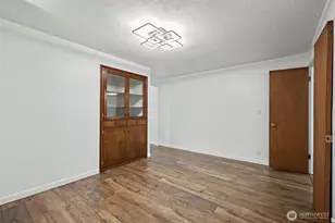 1310 24th St SE, Auburn, WA 98002 - Photo 9