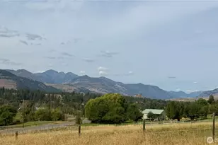 762 Twisp-Winthrop Eastside Rd, Winthrop, WA 98862 - Photo 11