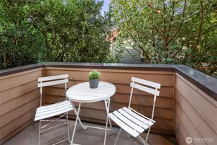 2112 Warren Ave N, Seattle, WA 98109 - Photo 13