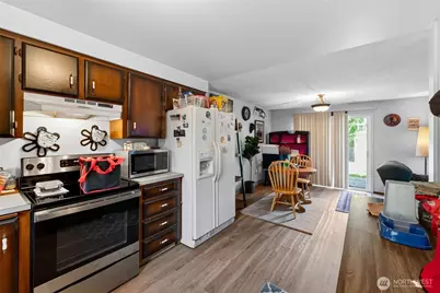 901 Melody Lane, Enumclaw, WA 98022 - Photo 7