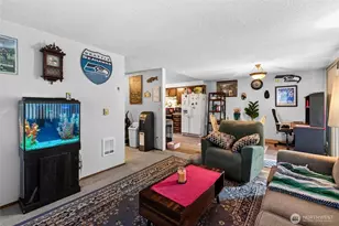 901 Melody Ln, Enumclaw, WA 98022 - Photo 13