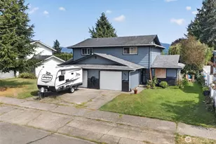 901 Melody Ln, Enumclaw, WA 98022 - Photo 1